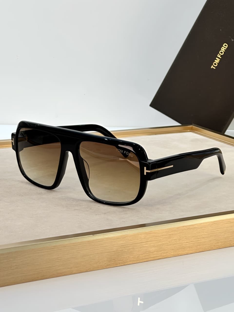 TOMFORD