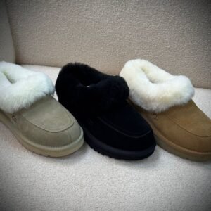 UGG