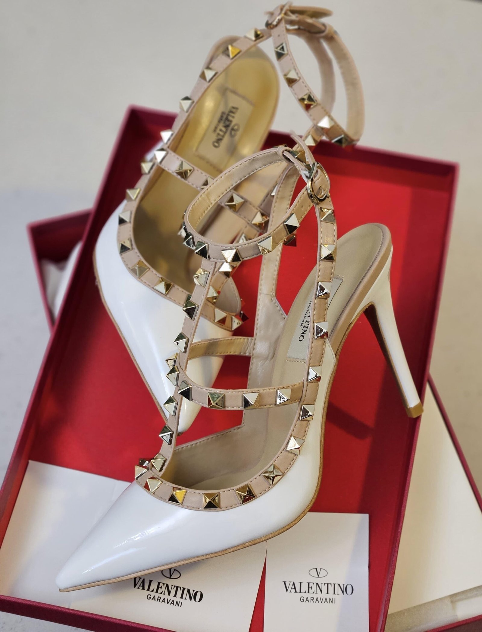 VALENTINO