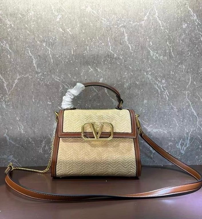 VALENTINO