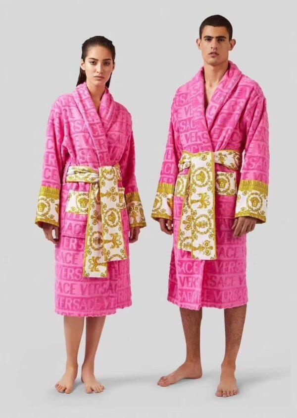 VERSACE