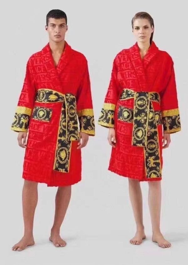 VERSACE